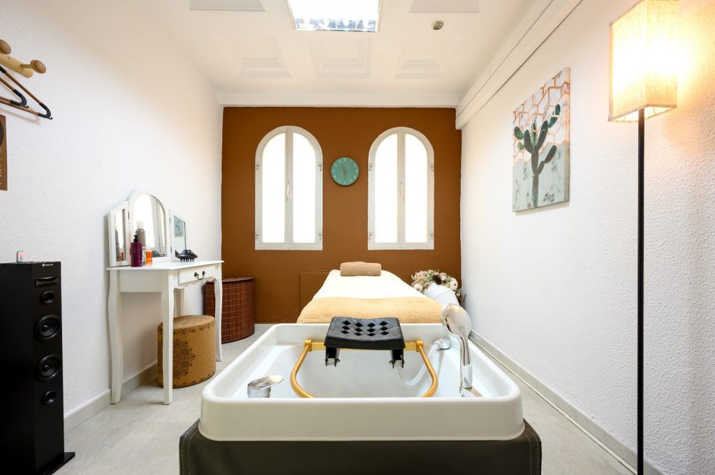 Centro Harmony Sanctuary Fuengirola — sala de masaje